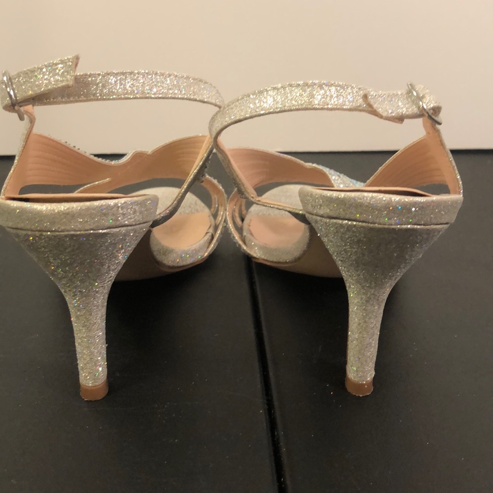 Heels - Picture 3 of 3